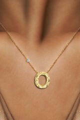 Pırlanta 14 Ayar Altın Kalemli Ö Harfi Kolye