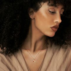 PIRLANTA 14 AYAR ALTIN  ÇİFT TARAF MİNELİ YONCA KIRMIZI KOLYE